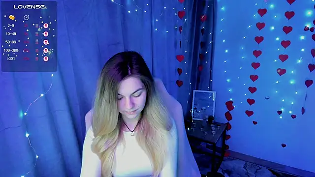 Snapshot of Sweet_me_ chatting on 02.16.26 Sweet me online show from 02.16.26