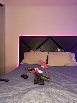 ScarlettAndClark online show from 01.27.25