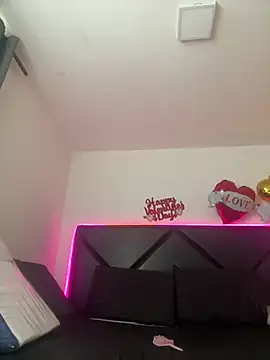 ScarlettAndClark online show from 02.19.26