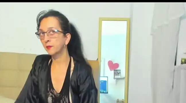 Snapshot of fiorella_foxxx chatting on 03.16.25 fiorella foxxx online show from 03.16.25