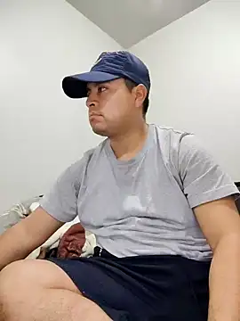 Snapshot of Potro23hotzen chatting on 12.16.24 Potro23hotzen online show from 12.16.24