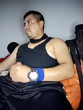 Snapshot of Potro23hotzen chatting on 02.02.25 Potro23hotzen online show from 02.02.25