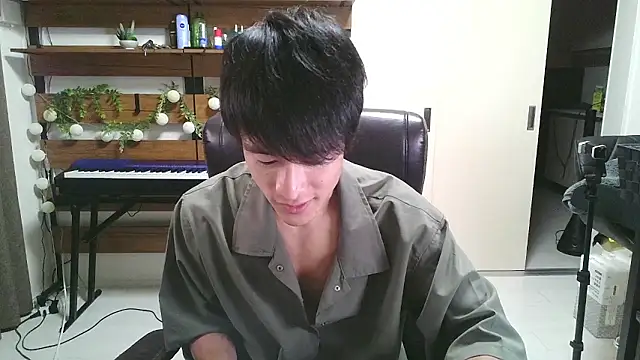 Snapshot of IroManager chatting on 09.24.25 IroManager online show from 09.24.25