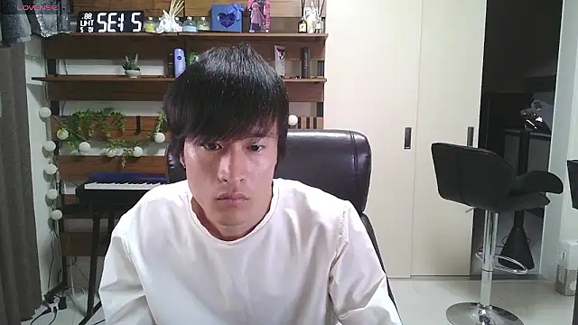 Snapshot of IroManager chatting on 10.02.25 IroManager online show from 10.02.25