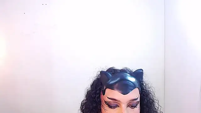 Foxy Ella  online show from 10.31.25