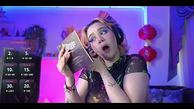 albaismynameX online show from 11.12.25