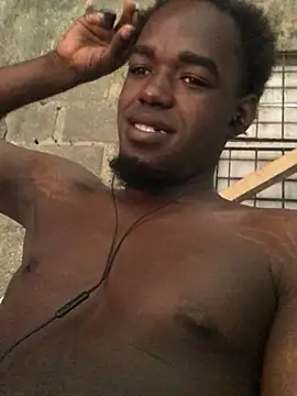 Snapshot of elnegro_12@xh chatting on 03.02.25 elnegro 12xh online show from 03.02.25