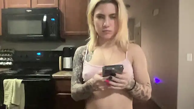 NatalieKneals online show from 01.05.25