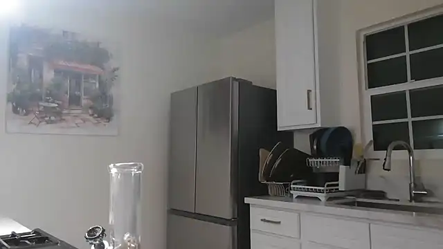 NatalieKneals online show from 12.04.25