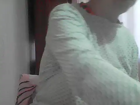Snapshot of AnaXBerry chatting on 04.26.26 AnaXBerry online show from 04.26.26