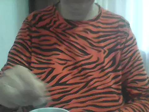 Snapshot of AnaXBerry chatting on 05.10.26 AnaXBerry online show from 05.10.26