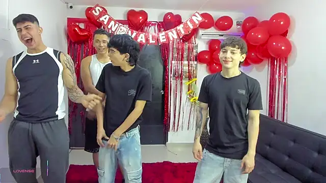 Snapshot of badguyss_bisex chatting on 02.11.26 badguyss bisex online show from 02.11.26