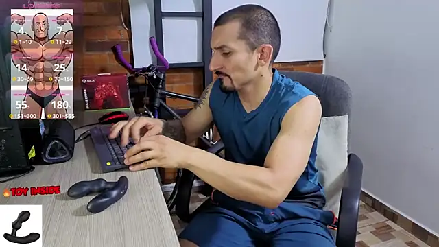 Snapshot of Marck_Muscle chatting on 06.20.26 Marck Muscle online show from 06.20.26
