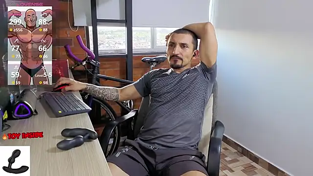 Snapshot of Marck_Muscle chatting on 06.23.26 Marck Muscle online show from 06.23.26