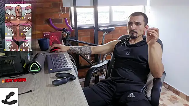 Snapshot of Marck_Muscle chatting on 06.25.26 Marck Muscle online show from 06.25.26
