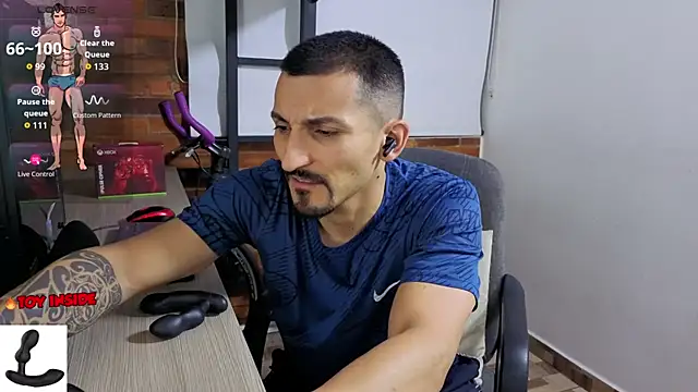 Snapshot of Marck_Muscle chatting on 07.10.26 Marck Muscle online show from 07.10.26