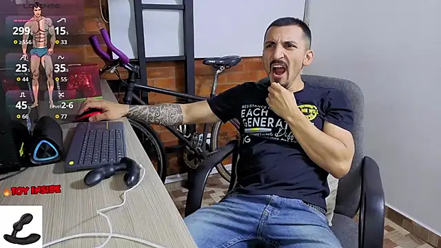 Snapshot of Marck_Muscle chatting on 07.12.26 Marck Muscle online show from 07.12.26