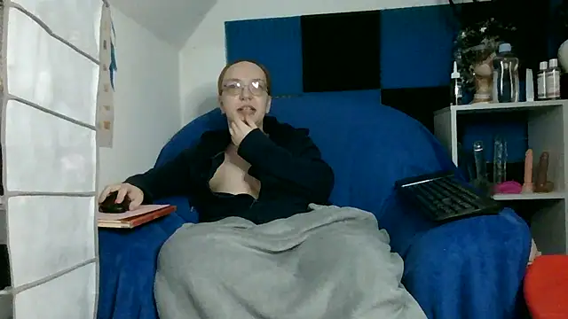 Snapshot of Isabella_Geney chatting on 03.31.26 Isabella Geney online show from 03.31.26