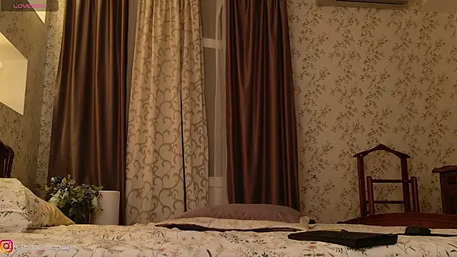 Neko Kimiko online show from 01.19.25