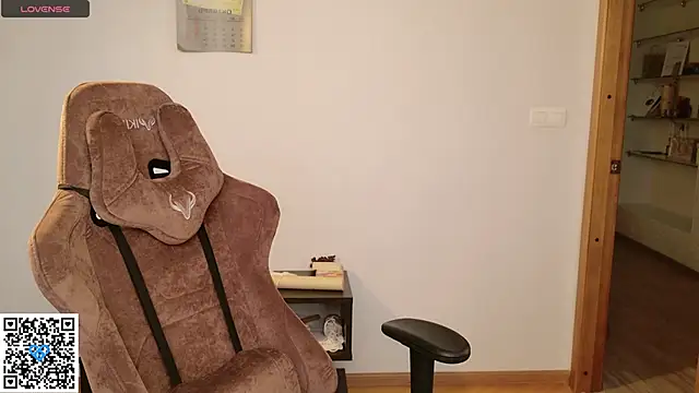 Neko Kimiko online show from 10.07.25