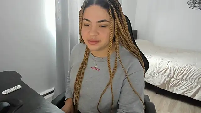 MelSaunders online show from 12.19.24