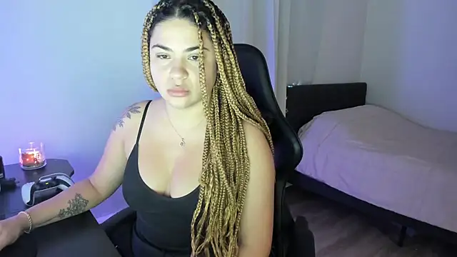 MelSaunders online show from 12.21.24