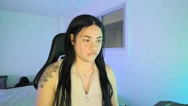 MelSaunders online show from 02.07.25