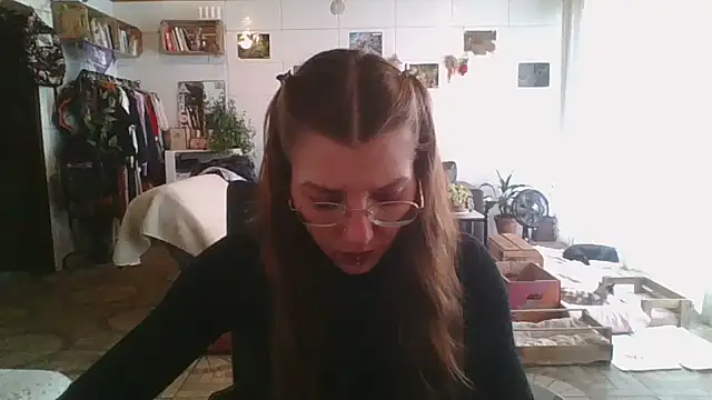 SweetyBabyDemon online show from 10.26.25