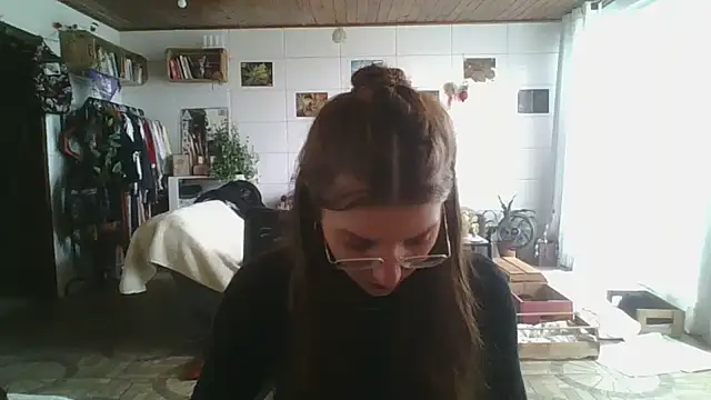 SweetyBabyDemon online show from 10.27.25