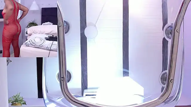 BrianaHazel online show from 03.18.25