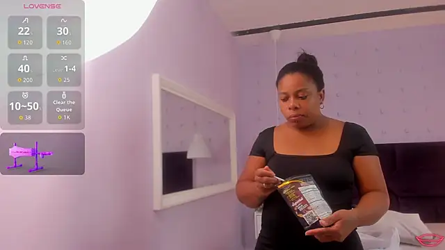 BrianaHazel online show from 10.06.25