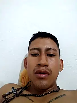 Snapshot of Isaanegrito chatting on 11.22.25 Isaanegrito online show from 11.22.25