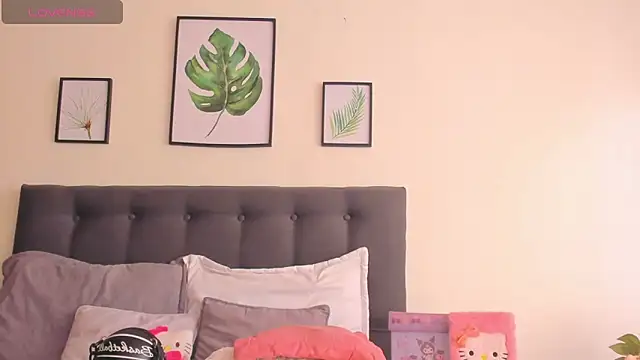 Snapshot of Andrea_flow chatting on 01.16.25 Andrea flow online show from 01.16.25