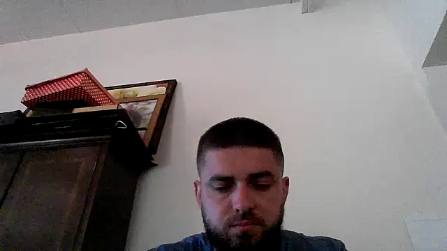 Snapshot of Dat1994 chatting on 02.10.25 Dat1994 online show from 02.10.25