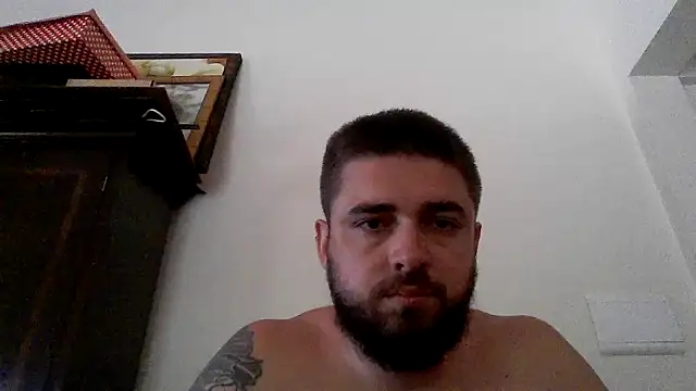 Snapshot of Dat1994 chatting on 02.25.25 Dat1994 online show from 02.25.25