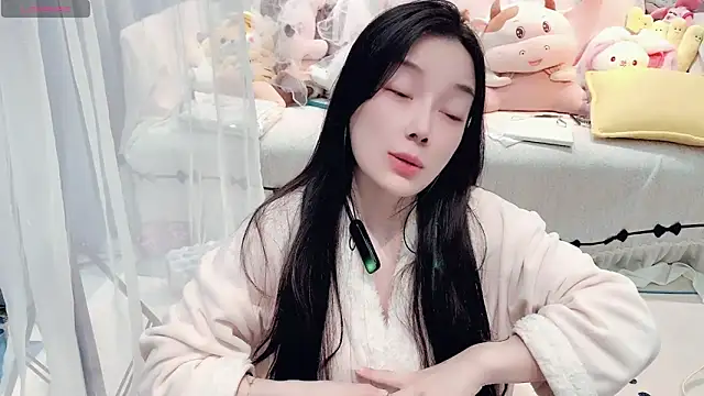 AKiKi711 online show from 03.26.26