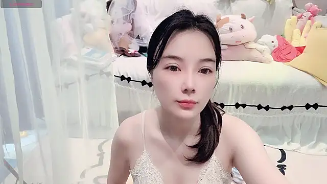Snapshot of AKiKi711 chatting on 05.22.26 AKiKi711 online show from 05.22.26