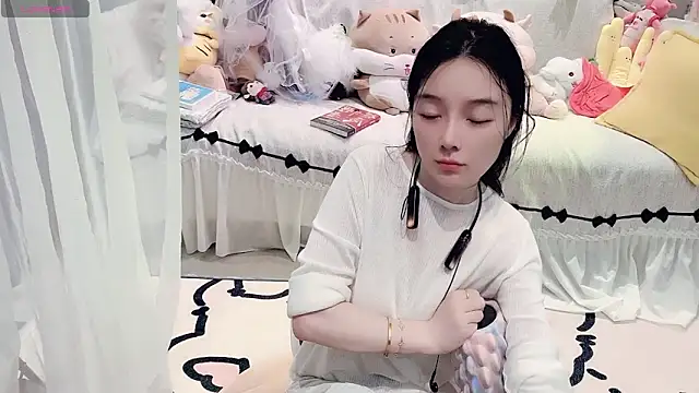 Snapshot of AKiKi711 chatting on 05.22.26 AKiKi711 online show from 05.22.26