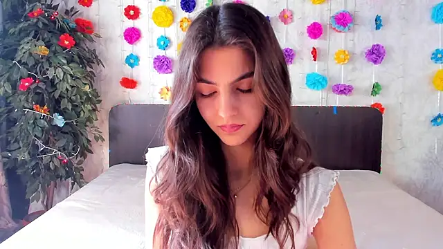 Milana Crystal  online show from 03.20.25