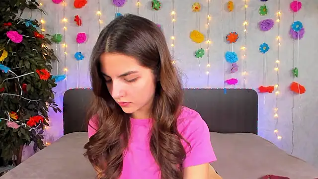 Milana Crystal  online show from 03.13.26