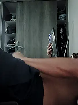 Snapshot of bammbammm chatting on 03.08.25 bammbammm online show from 03.08.25