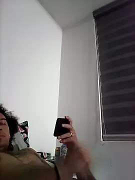 Snapshot of bammbammm chatting on 10.14.25 bammbammm online show from 10.14.25