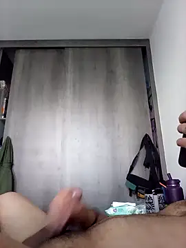 Snapshot of bammbammm chatting on 10.18.25 bammbammm online show from 10.18.25