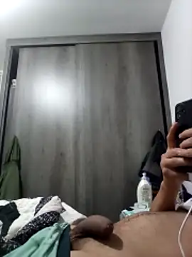 Snapshot of bammbammm chatting on 10.25.25 bammbammm online show from 10.25.25