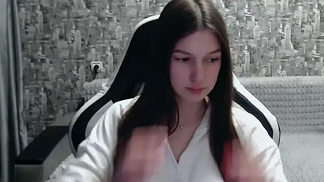 Snapshot of MissMiaCutie chatting on 02.27.25 MissMiaCutie online show from 02.27.25