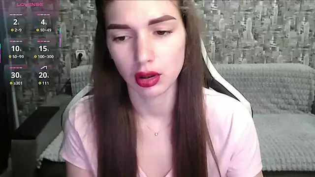 Snapshot of MissMiaCutie chatting on 10.15.25 MissMiaCutie online show from 10.15.25