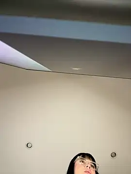 Kylie2211 online show from 02.21.25