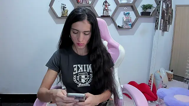 SharonSander online show from 12.15.24