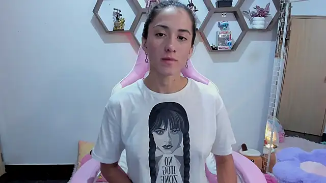 SharonSander online show from 01.11.25