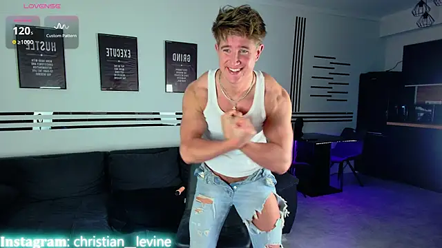 Snapshot of ChristianLevine_ chatting on 01.24.25 ChristianLevine online show from 01.24.25